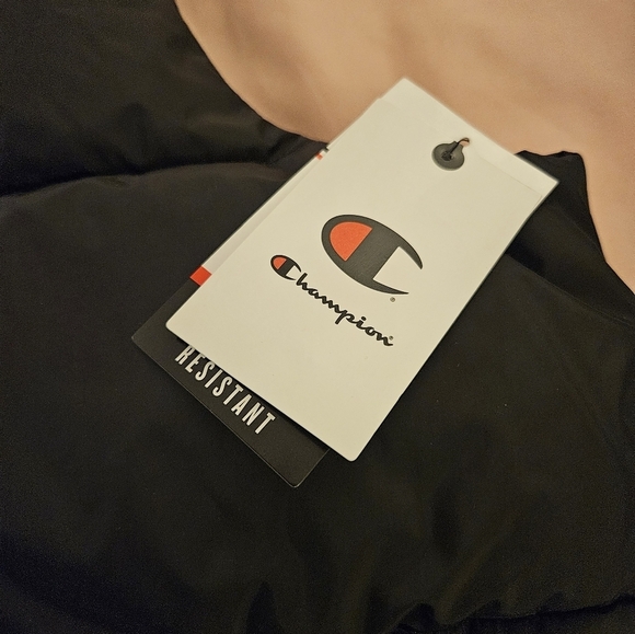Champion Black Puffer Vest NWT - Picture 3 of 8